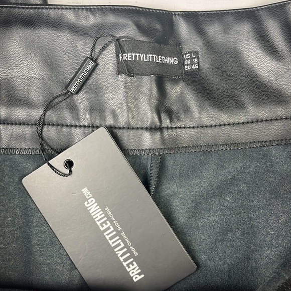 ☀️NWT PrettyLittleThing Black Faux Leather Tie Belt Pants - Picture 3 of 9